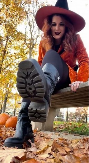 AI. POV you are under a shrinking curse. #giantess