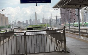 C502和G3534两组重联同时进入长春站