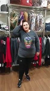 8.2K views · 183 reactions | Muy buenos días corazoness!! ya os ha llegado el frio por vuestr@s pueblos/ciudades??? Aquí hoy ya se nota bastante略 os dejamos con un vídeo de las últimas novedades que nos han ido entrando, esperamos que os guste mucho, y compartirme por favor! Para pedidos por WhatsApp al 672096726 o la web www.zinniatallasgrandes.com | Zinnia Tallas Especiales | Facebook