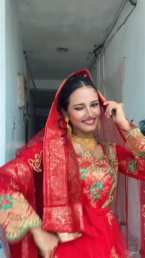 ♡𝕾𝖍𝖆𝖇𝖆𝖓𝖆♡ on Instagram: "Dulhan kisko sajana haiii"