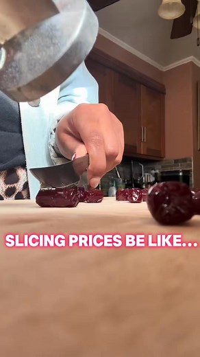 ASMR slicing candy ASMR cutting candy Soothing sounds of Candy 🍬 -32 #fyp #viral #asmrcuttingsounds #reels #viralvideo #enjoy #asmrsoothingsounds #NYCsBestCandyTips #lickmicandyhookahtips #makeup #vlog #reel #vlog2024 #funny #funnyvideos #asmrcandys #funny | Lickmicandy Hookatips