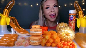 HunniBee ASMR- orange food🍊 #perte #fypシ #xyzbca #asmr @HunniBee ASMR
