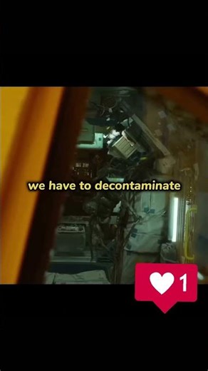 Giant Spider Attack! 🚀👽 Space Movie Mayhem Explained! 🕷️