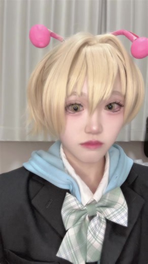 宇宙人ダンスのバモラコスプレ