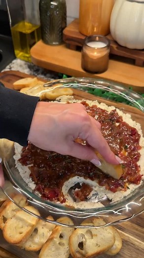 this maple bacon boursin dip is the best holiday appetizer you’ll make this season🍁🥓delicious candied maple bacon smothered over carmelized onion & herb boursin cheese for the ultimate, addicting dip! for the full step-by-step instructions, visit my link in bio! Ingredients: - 12 oz bacon - 3 Tbs butter - 1/4 cup maple syrup - 1 Tb brown sugar - 1 tsp salt - 1 tsp black pepper - 1/2 tsp cayenne pepper - 2 packs Caramelized Onion & Herb @boursincheese cheese - 1 tsp fresh thyme - 1 French bague