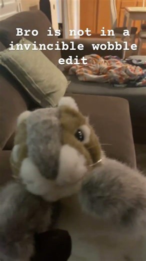 What is my squirrel doing😭😭 #memes #funny #shorts #7x7#viral