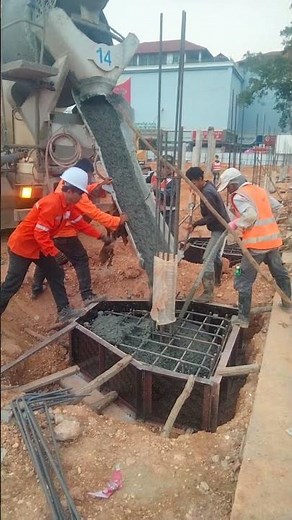 Casting concrete for pile cap #pile #soil #driven #piling