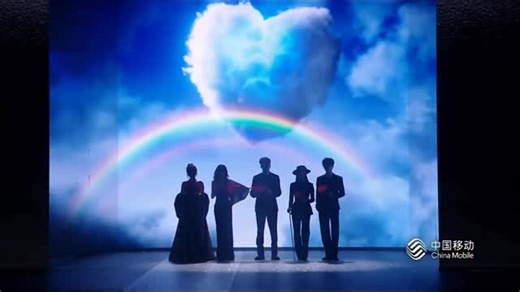 微博电视剧 | 尖叫之夜红毯光影盲盒 尖叫定格📷《临江仙》剧组 白鹿、曾舜晞、何瑞贤、周洁琼、陈鹤一 的限定光影SHOW来了 临江仙剧组尖叫之夜红毯 2025爱奇艺尖叫之夜更多精彩等你来围观！ ————————————————————- 【 #临江仙 ｜FEUD 】 领衔主演： 【... | Instagram