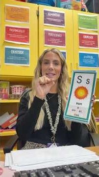 Phonics in Motion with Benchmark Advance Letter/Sound Cards 25-26