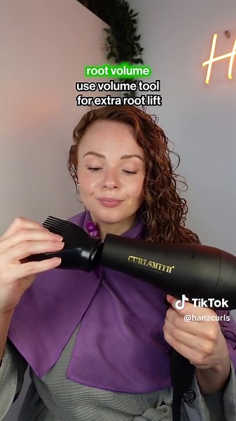 Effective Diffusing Hacks for Perfect Curly Hair | Curlsmith DeFrizzion XXL