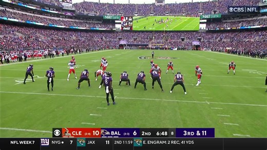 Lamar Jackson's 26-yard dime to Bateman comes after QB roams the globe