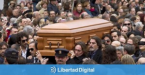 Multitudinario y emotivo adiós a Paco de Lucía