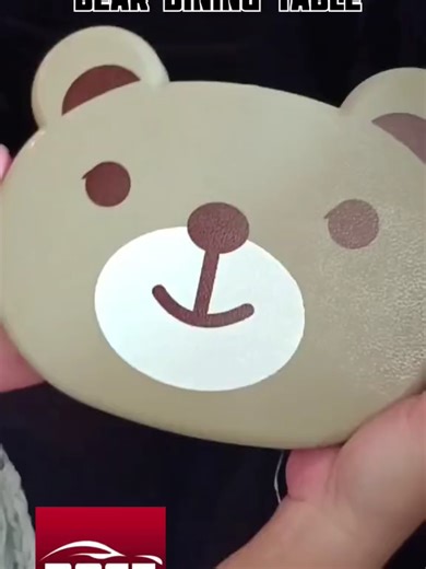 Turn your car into a mini dining space! 🚗🍔 This Car Dining Table is perfect for eating, working, or placing your drinks while on the road. Easy to install, space-saving, and super convenient for long drives and road trips. Enjoy comfort and convenience anywhere you go! ✨ #CarDiningTable #CarAccessories #CarConvenience #CarUpgrade