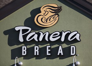 Panera Specials: Holiday Features, Unlimited Sips