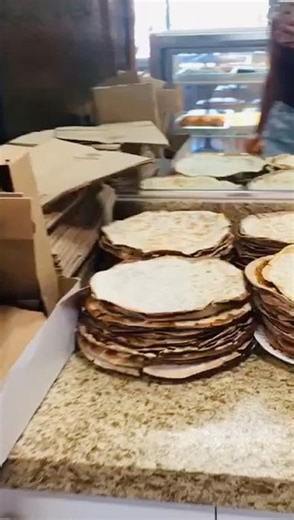 #YerevanjanLahmaju#lahmaju#armfood#lahmajun#armenianpizza#yerevan#ponchik#ajarakan#perashki#glendale#california#armenian#bakery#foodlover#food#zhengialovkbread# | Yerevan Jan Lahmaju