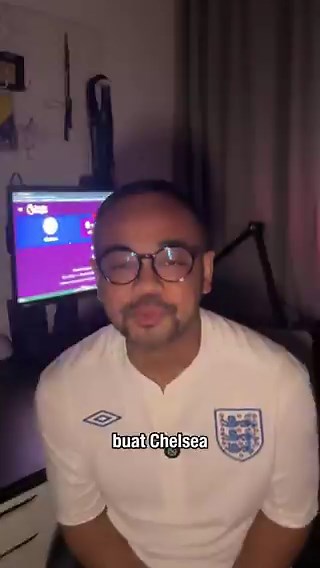 Kalau berhasil menang lawan Juara dunia dua kali musim ini, apa itu tandanya Manchester United bisa jadi juara dunia? 😝😝😝😝😝Makasih Chelsea udah beli Garnacho, makasih banyaaak karena laga tadi buat kita makin ikhlas beliau pindah 🙏