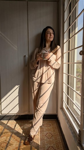 Maria’s Lookbook on Instagram: "Slow mornings feel even better in @lapelloofficial . Their modal fabric is so soft and flattering, didn’t know sleepwear could look this good. TOTALLY RECOMMENDED 👍"