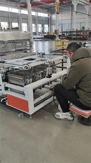 Small footprint makes it suitable for a variety of work environments. #machine #glovecountingmachine