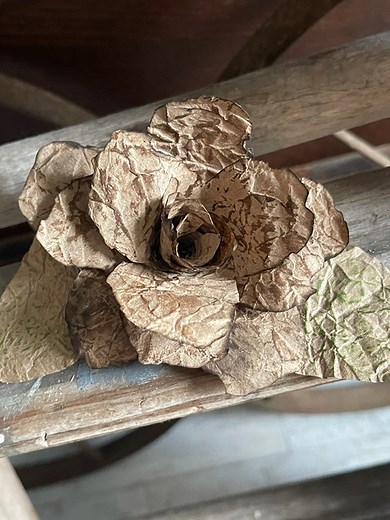 Check out these Unique Burnt Roses using brown craft paper an ink pad and a little glue, oh and a little bit of fire! They are so easy to make and absolutely beautiful! Sprinkle, Sprinkle! #handmade flowers #diy | Scrappy's Rustics