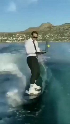 21K views · 157 reactions | When you deeply know the Physics 藍 | Amazing Physics | Facebook