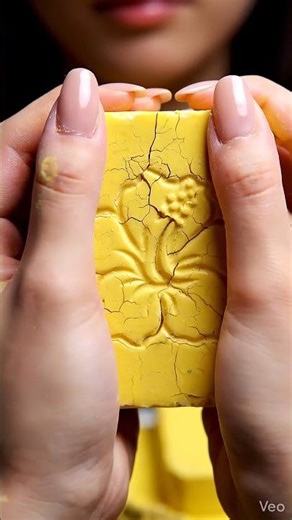 “This Slime Will Shock You! 😳 Color-Changing DIY #Slime #DIYSlime #FunSlime #ASMR”