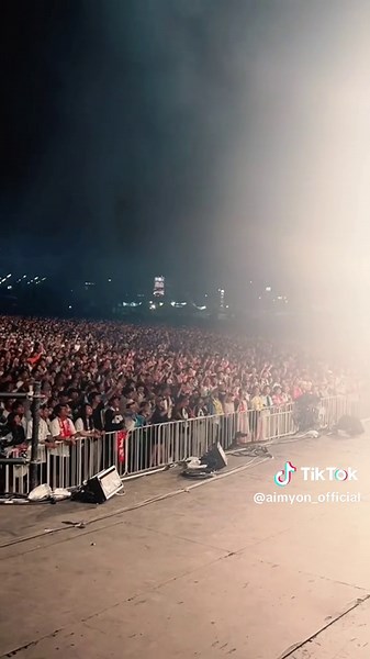 あいみょん ロッキン - 夏フェスでの感動のライブパフォーマンス