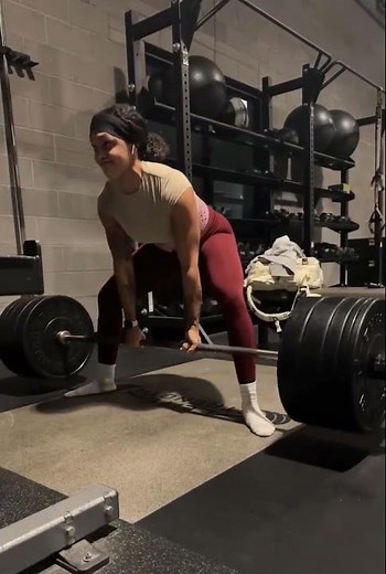 Enhance Your Grip: Liquid Gym Chalk SECRETS! #gym #gymworkout #gymequipment