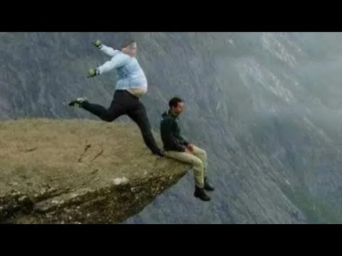 Perfectly Cut Screams 16