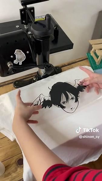 Camiseta DIY con solo 1 Dólar y 20 Centavos