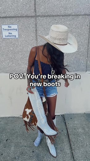 The folks that get it, get it 😅 • How about a round of applause for the boots though 😍👏🏼 • @DanPostBootsCo always has the best comfort and styles 🔥💯 USE CODE: EMILY15 • #fyp #danpostboots #danpost #cowboyboots #funny