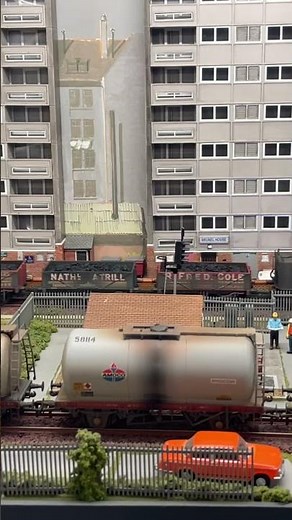 WD Austerity 2-8-0 steam locomotive - 550 #bachmann #00gauge