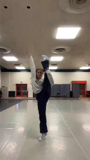 #fyp #dance round and round😝 | dances