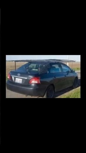 el Reno tornado Toyota Yaris sedan Dan Robinson #tornado #elreno2013 #storm #stormchasers #Yaris