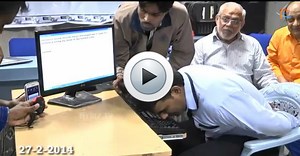 Vidéo : il bat le record de frappe au clavier avec le nez