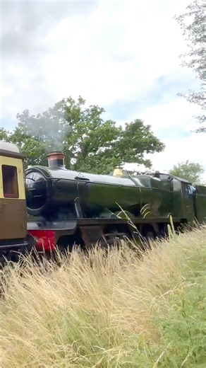 4930 - GWR ‘Hagley Hall’ - Severn Valley Railway