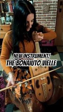 Presenting my new instrument, the 5-stringed Bonaiuto vielle.#medieval #medievalinstrument #vielle
