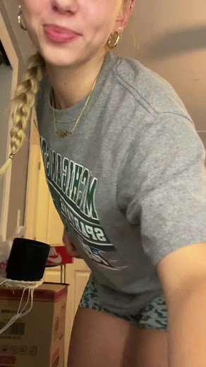 Tay (@tayycarrow)’s videos with original sound - chrs🇺🇳