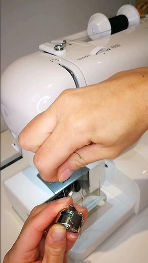 ¿Cómo funciona una máquina de coser?