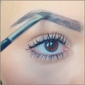 Mini Tutorial Correção de Sobrancelha! Compre o kit completo de sobrancelha Vult AQUI→ http://goo.gl/MCvnNy | Lola Make Up