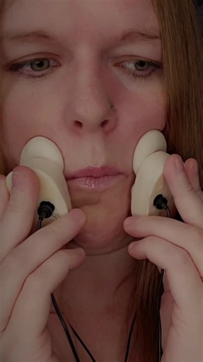 ASMR Hair Mic Brushing and Pressed Mouth Sounds