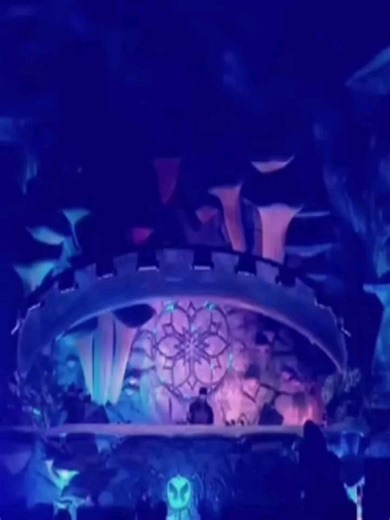Wonderland in Rave on Reels