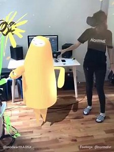 1.2K views | Integrare la Realtà Virtuale di HTC Vive con la Realtà Aumentata di Arkit di Apple non è impossibile ed è davvero interessante. Ecco una demo della "Realtà Mista" realizzata dagli sviluppatori di MadeWithARKit in cui i movimenti e il controllo della creatura gialla attraverso la Realta Aumentata di HTC Vive vengono proiettati nella Realtà Aumentata da Arkit. Praticamente in tempo reale!  #VR #AR | What a Show s.r.l. | Facebook