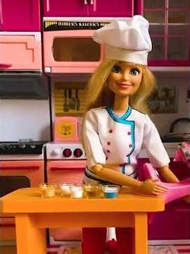 You’ve NEVER Seen Barbie Cook Pizza Like This #barbie #pizza #baking #cheeseburger #food