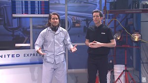 Jake Gyllenhaal lights up a musical 'SNL' sketch about airport sushi