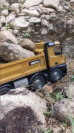 RC Dump Truck Fails in Climbing a Mountain😂 #shorts #rcdumptruck #rctruck #diymachinery #howto