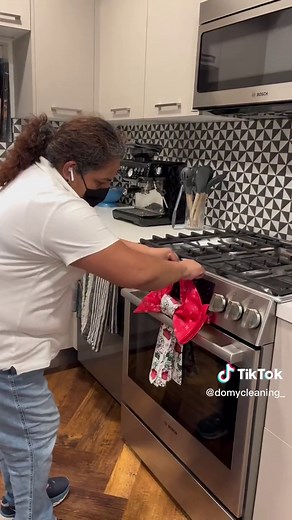 Tina appreciation post! 🫶🏽 She’s is the best of the best. #cleantok #housecleaningservice #productivity #mindfulness