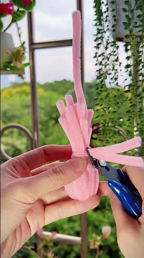 Halloween Spider Craft | Pipe Cleaner Art