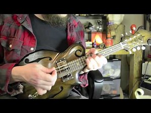 Electric Mandolin Demo with DIY stompbox - Darkwood Mandolin & String Co.