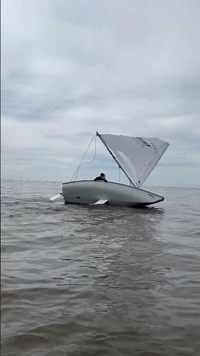 Laser Sailing Manouvers - Gybing and Tacking - #lasersailing #sailing