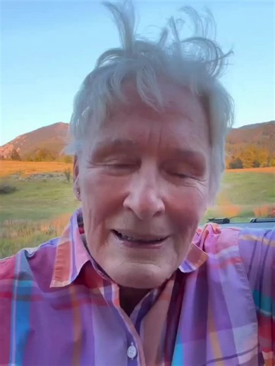 GLENN CLOSE JUST POSTED A “GOODBYE” VIDEO — AND THE INTERNET IS SPIRALING THAT SHE’S NEXT Glenn Close just posted a short video from home and it's sending the internet into a spiral. No glam. No red carpet. Just her standing outside in her late mother’s shirt, letting the wind move through her white hair, watching the sun go down. “I’m home. Calming down. I feel blessed. Hi to you all. Bye.” That last word is what's breaking everyone. This is hitting after a brutal stretch of celebrity deaths, a